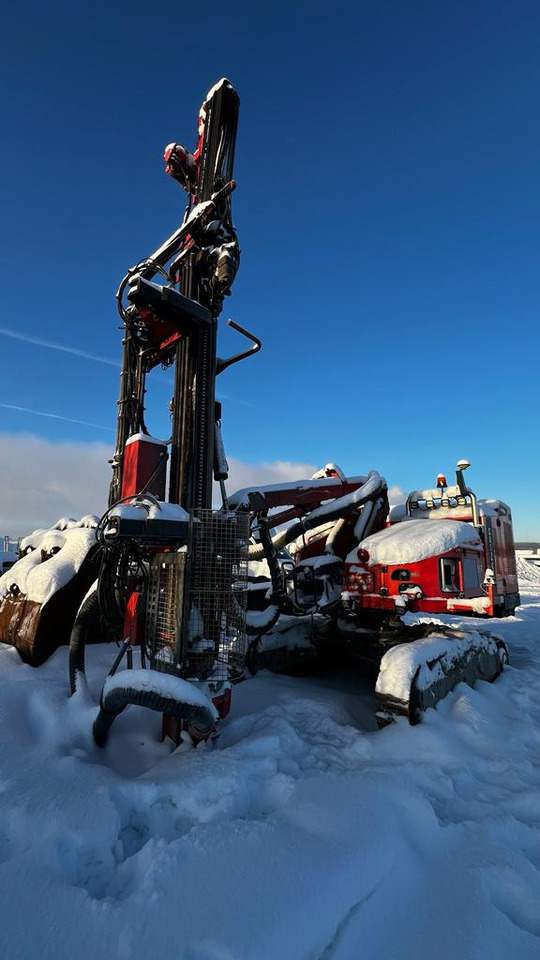 Sandvik DX800R - Буровая машина: фото 3 Sandvik DX800R - Буровая машина: фото 3