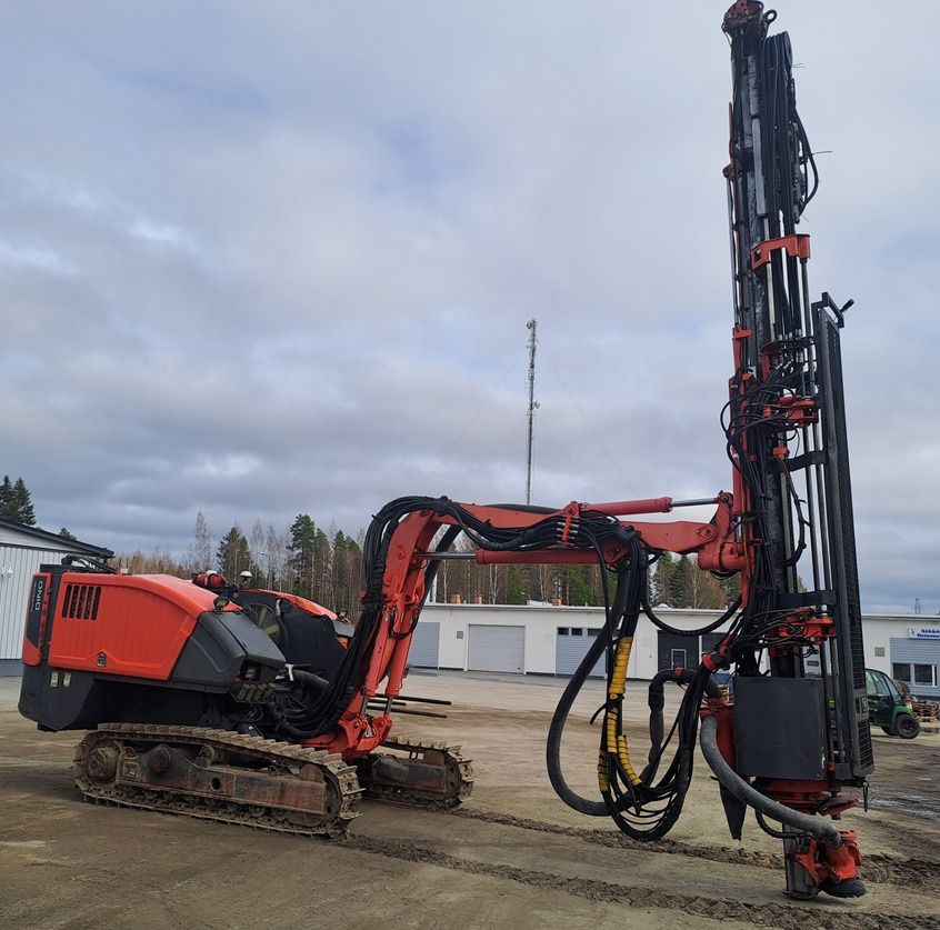 Sandvik Dino DC400Ri - Буровая машина: фото 3 Sandvik Dino DC400Ri - Буровая машина: фото 3