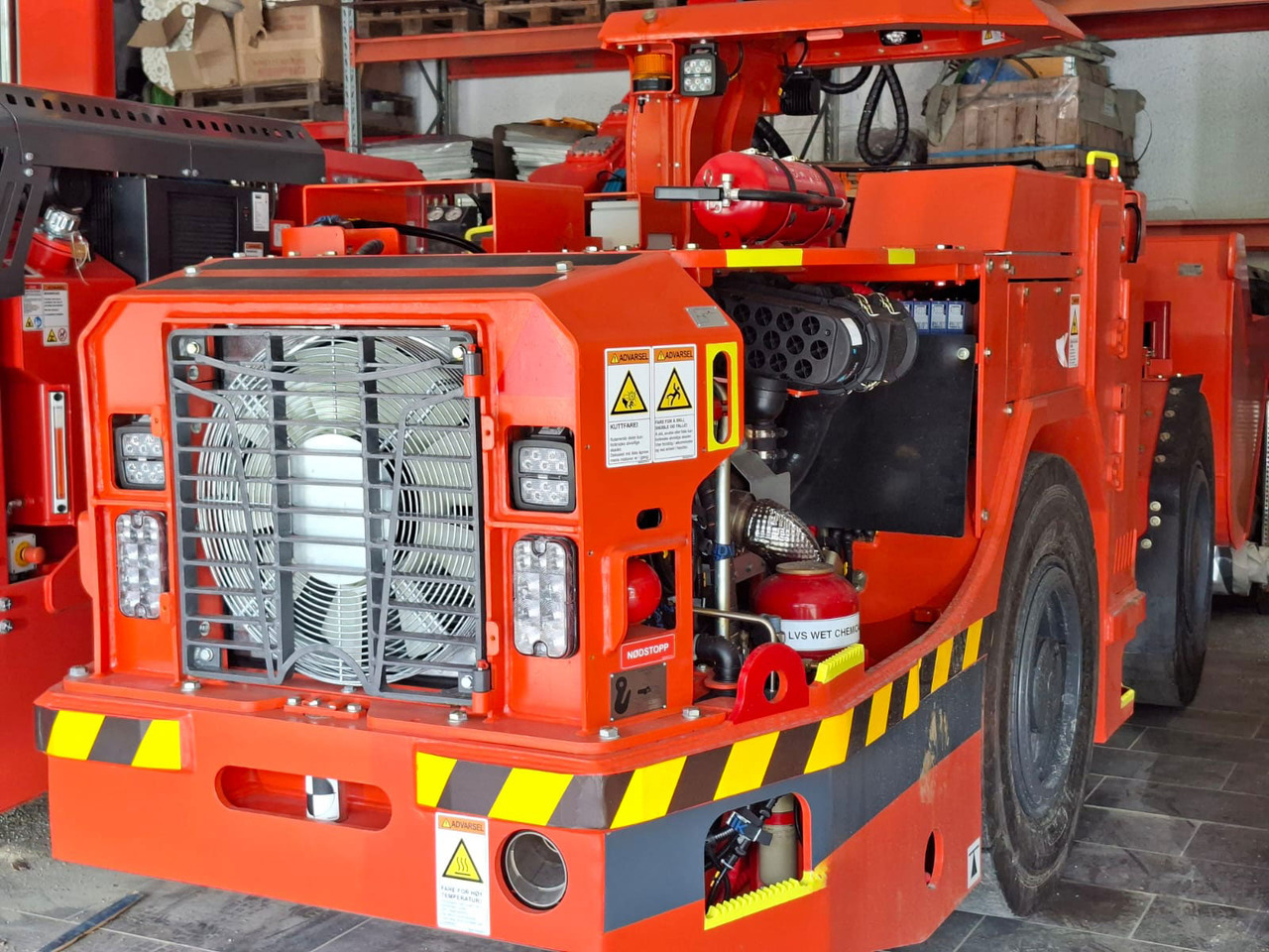 Sandvik LH202 - Горнодобывающая техника: фото 1 Sandvik LH202 - Горнодобывающая техника: фото 1