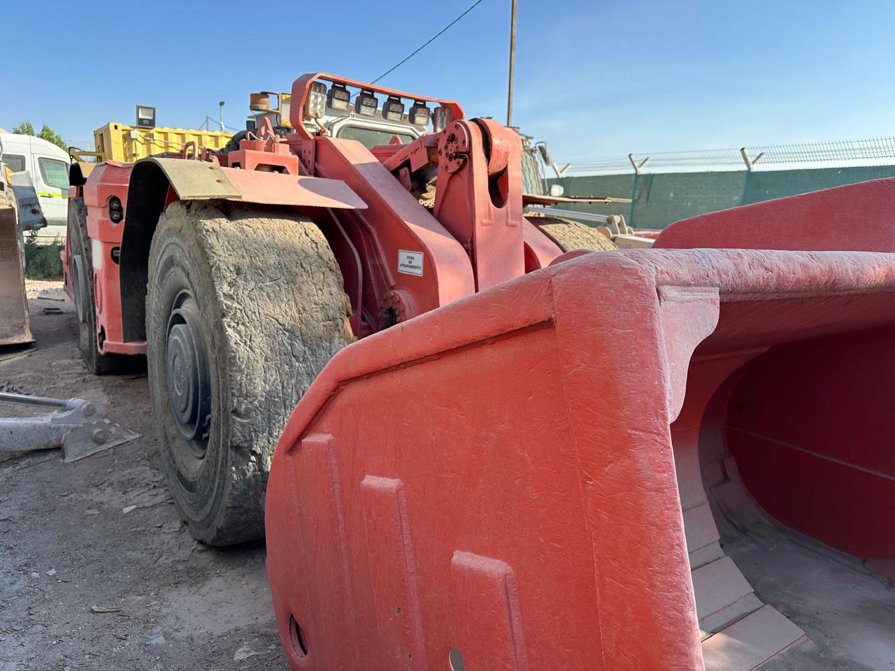 Sandvik LH410 - Техника для горизонтального бурения: фото 1 Sandvik LH410 - Техника для горизонтального бурения: фото 1