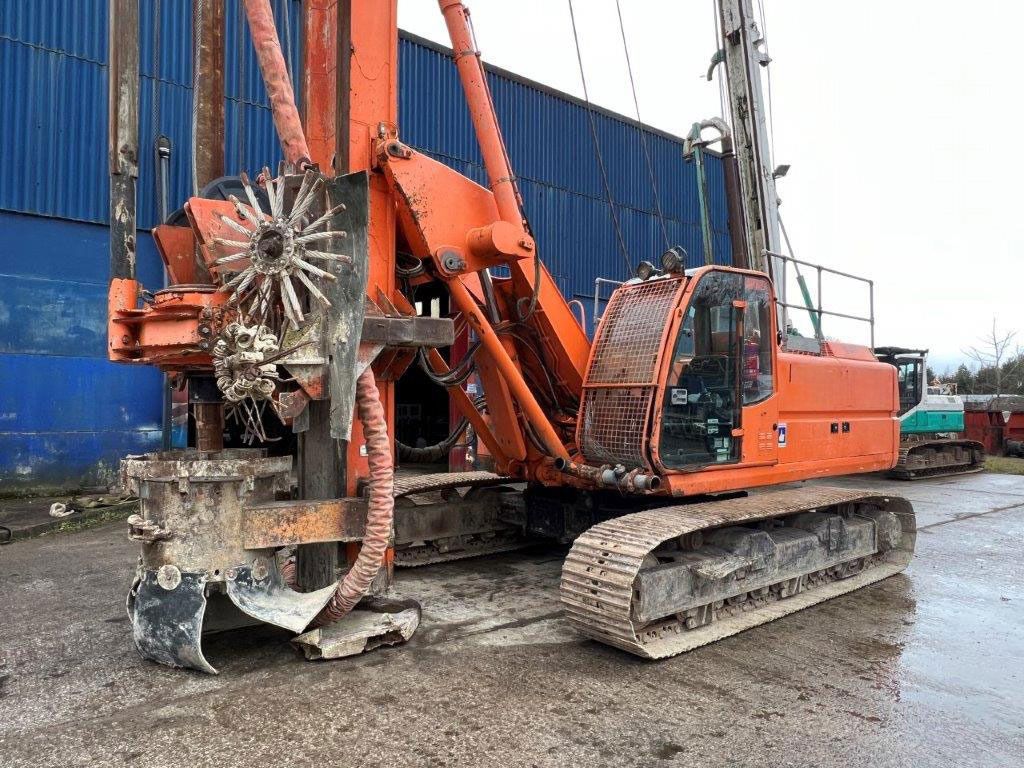 Soilmec R312/200 - Сваебойная установка: фото 1 Soilmec R312/200 - Сваебойная установка: фото 1