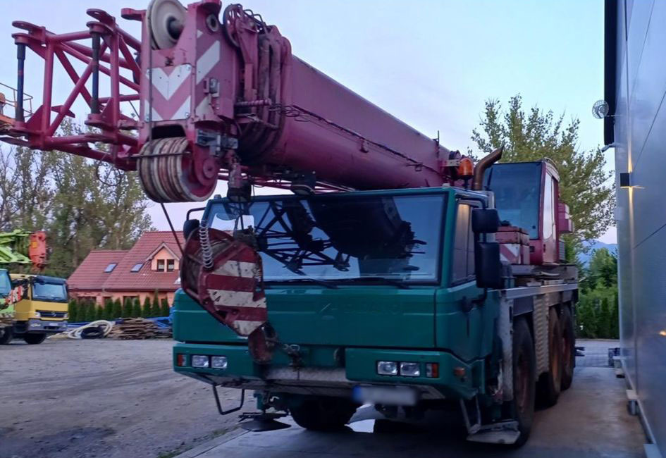 Tadano ATF 50G-3 - Мобильный кран: фото 3 Tadano ATF 50G-3 - Мобильный кран: фото 3