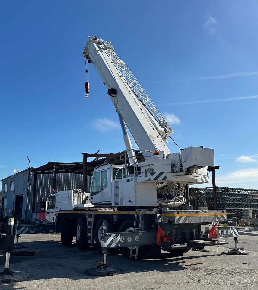 Tadano ATF 70G-4 - Мобильный кран: фото 5 Tadano ATF 70G-4 - Мобильный кран: фото 5