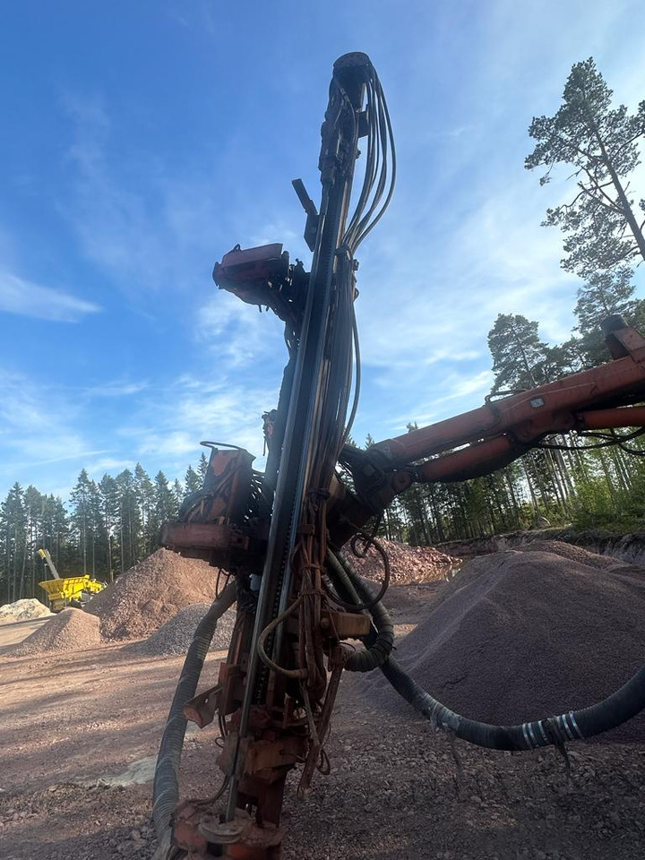 Tamrock Ranger 500 - Буровая машина: фото 3 Tamrock Ranger 500 - Буровая машина: фото 3