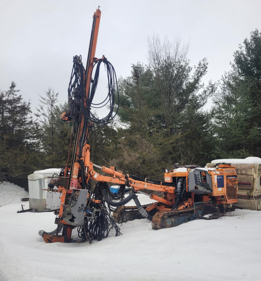 Tamrock Ranger 700 - Буровая машина: фото 1 Tamrock Ranger 700 - Буровая машина: фото 1