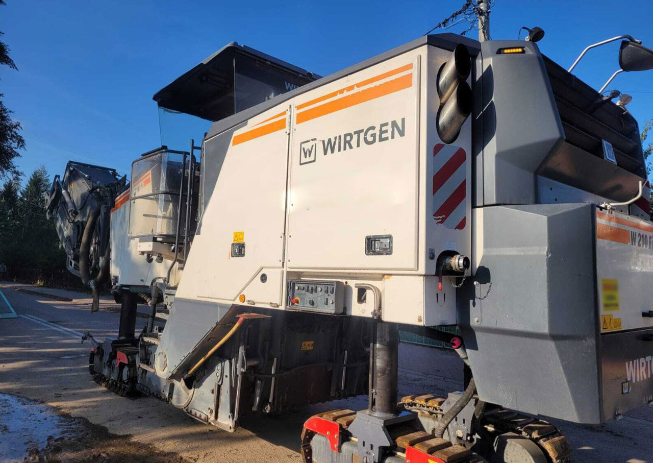 Wirtgen W 210 FI - Дорожная фреза: фото 5 Wirtgen W 210 FI - Дорожная фреза: фото 5