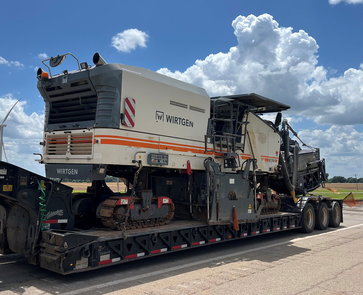 Wirtgen W 210 i - Дорожная фреза: фото 1 Wirtgen W 210 i - Дорожная фреза: фото 1