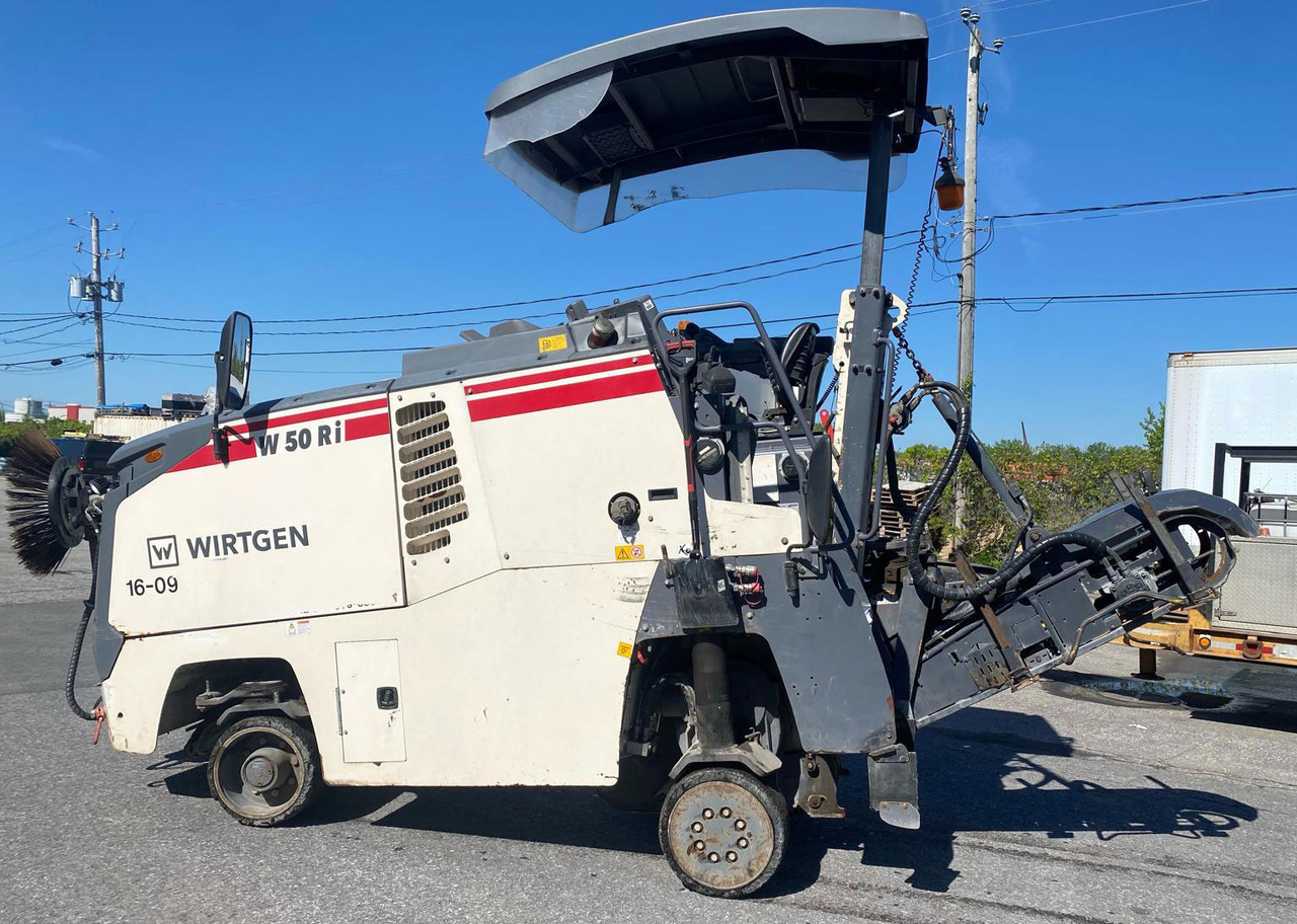 Wirtgen W 50 Ri - Дорожная фреза: фото 1 Wirtgen W 50 Ri - Дорожная фреза: фото 1