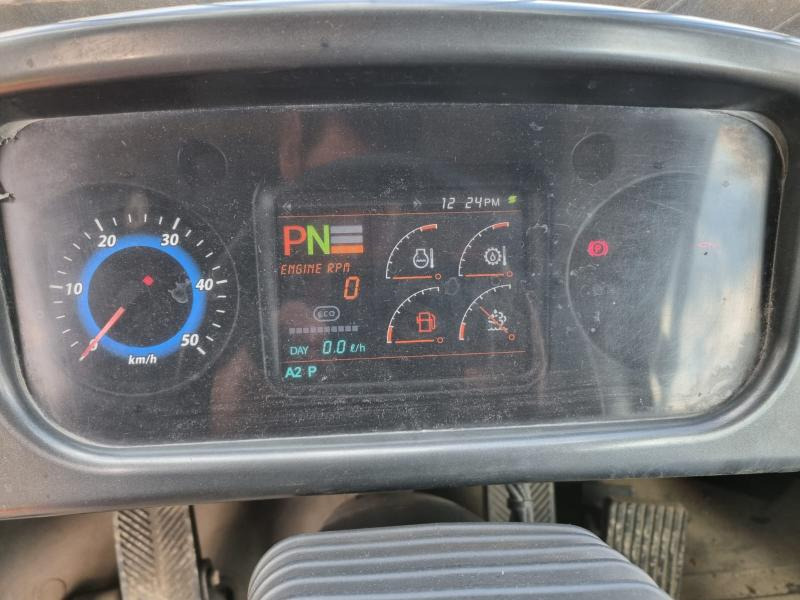 Колёсный погрузчик Doosan DL300: фото 10 Колёсный погрузчик Doosan DL300: фото 10