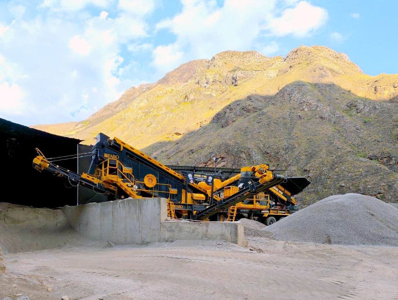 FABO Mobile crusher - Мобильная дробилка: фото 1 FABO Mobile crusher - Мобильная дробилка: фото 1