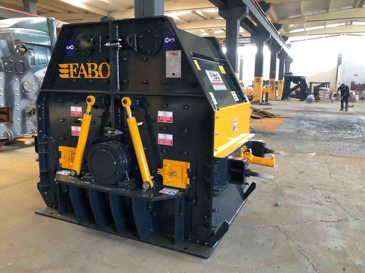 FABO Tertiary crusher - Ударная дробилка: фото 2 FABO Tertiary crusher - Ударная дробилка: фото 2