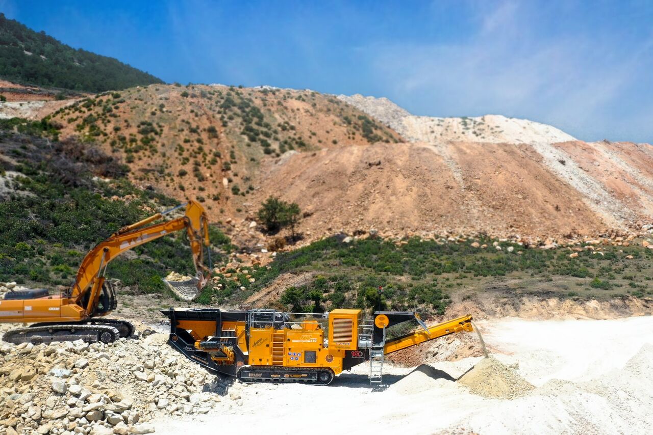 FABO crawler crusher - Дробилка: фото 3 FABO crawler crusher - Дробилка: фото 3