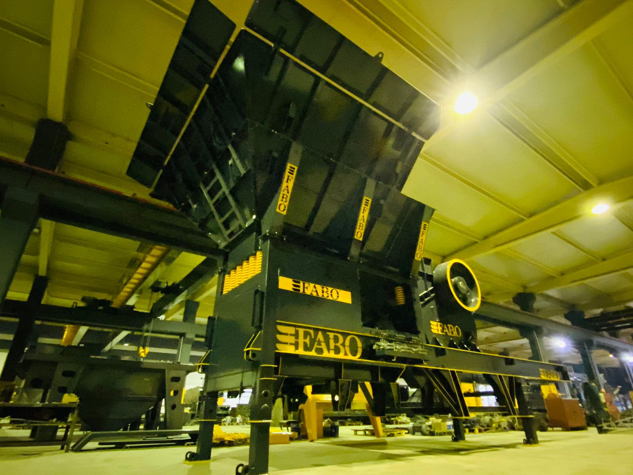 Новый Щековая дробилка FABO mobile jaw crusher: фото 6