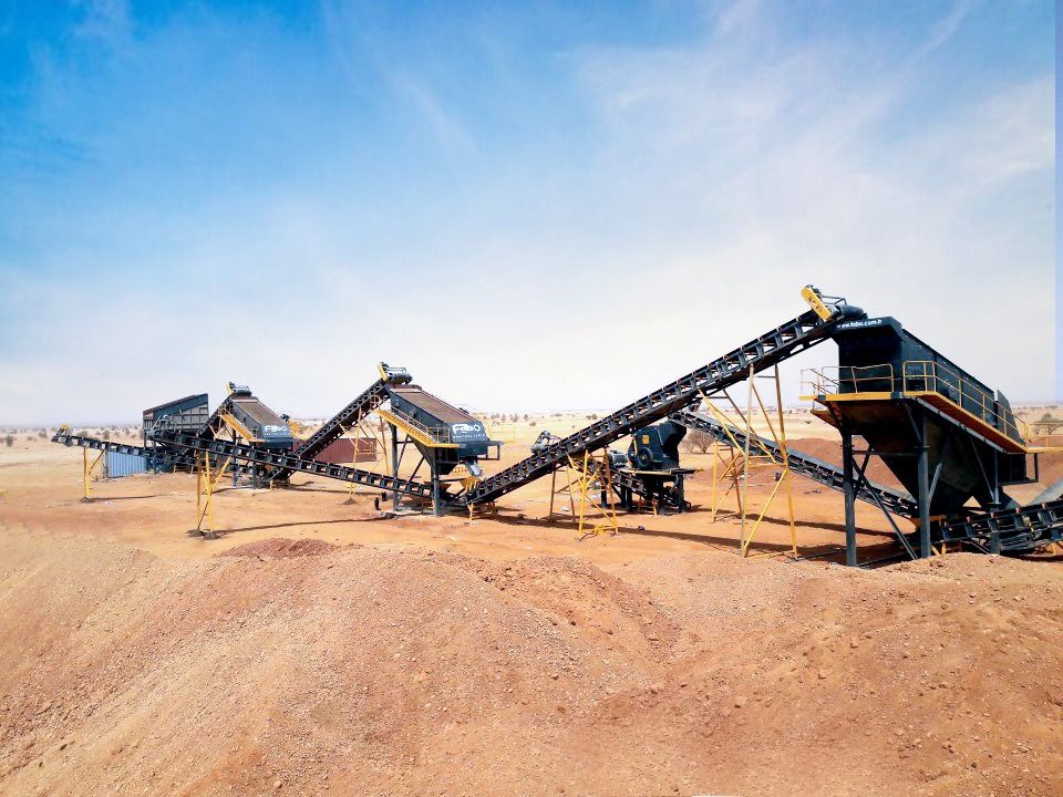 FABO stone crusher - crushers - Дробилка: фото 1 FABO stone crusher - crushers - Дробилка: фото 1