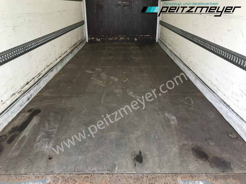 Грузовик с закрытым кузовом MERCEDES-BENZ Atego 818 L Koffer + LBW Euro 6, Klima, AHK,: фото 17 Грузовик с закрытым кузовом MERCEDES-BENZ Atego 818 L Koffer + LBW Euro 6, Klima, AHK,: фото 17