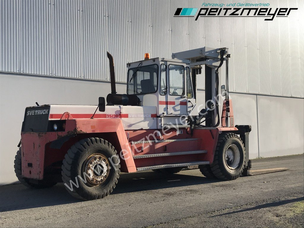 Svetruck Gabelstapler 25120-45 drehbarer Fahrersitz - Дизельный погрузчик: фото 3 Svetruck Gabelstapler 25120-45 drehbarer Fahrersitz - Дизельный погрузчик: фото 3