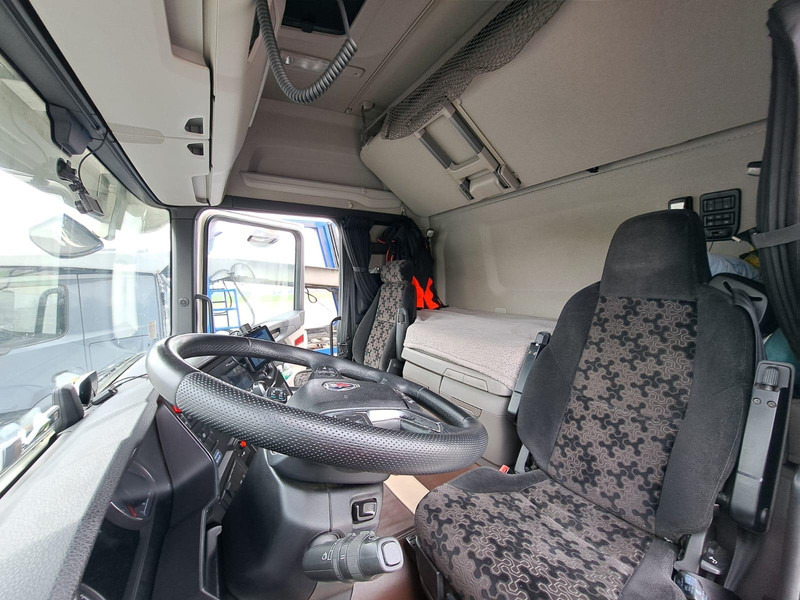 Scania R450 A4X2LB - Тягач: фото 5 Scania R450 A4X2LB - Тягач: фото 5