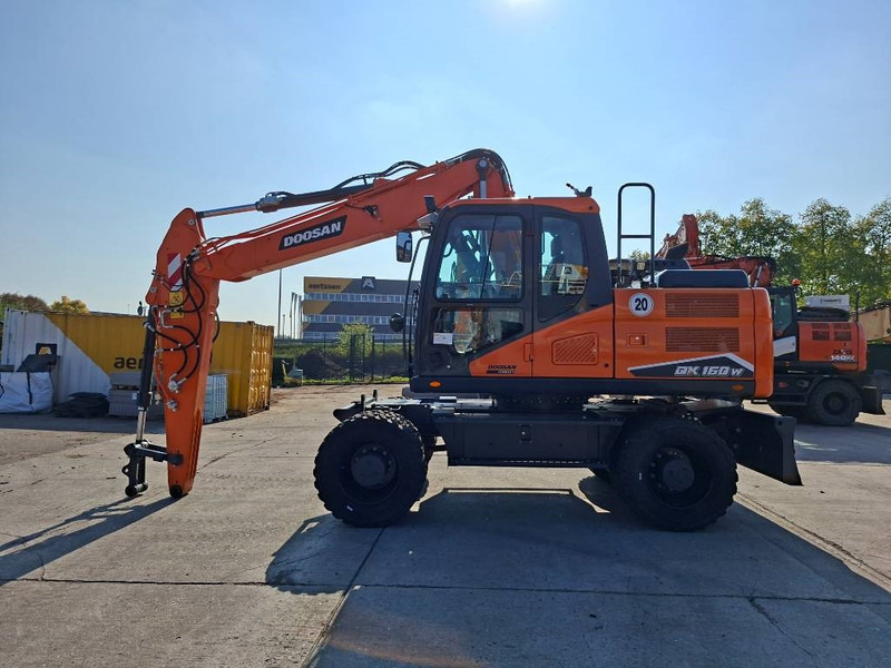 Doosan DX160W-7 - Колёсный экскаватор: фото 1 Doosan DX160W-7 - Колёсный экскаватор: фото 1