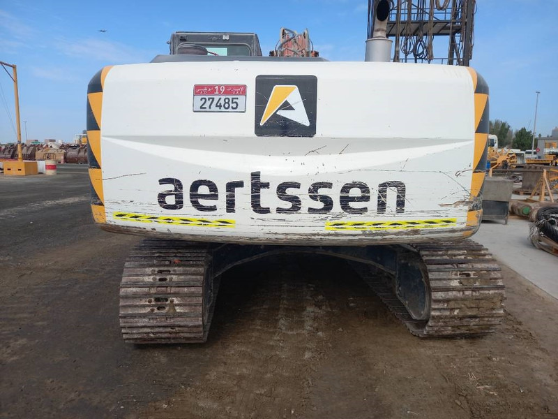 Гусеничный экскаватор Hitachi ZX220LC (Abu Dhabi): фото 8 Гусеничный экскаватор Hitachi ZX220LC (Abu Dhabi): фото 8