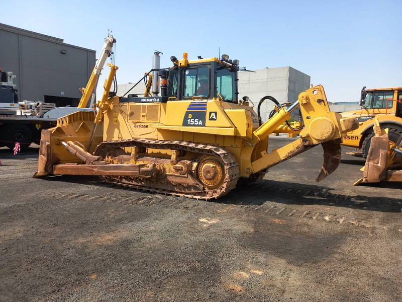 Komatsu D155A-6R (4 pieces available - Abu Dhabi) - Бульдозер: фото 2 Komatsu D155A-6R (4 pieces available - Abu Dhabi) - Бульдозер: фото 2