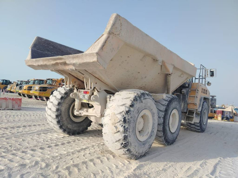 Komatsu HM400-3R (4 pieces available in Abu Dhabi) - Сочленённый самосвал: фото 5 Komatsu HM400-3R (4 pieces available in Abu Dhabi) - Сочленённый самосвал: фото 5