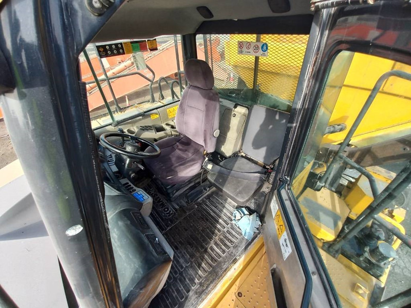 Сочленённый самосвал Komatsu HM400-3R (4pcs available in Abu Dhabi): фото 20 Сочленённый самосвал Komatsu HM400-3R (4pcs available in Abu Dhabi): фото 20