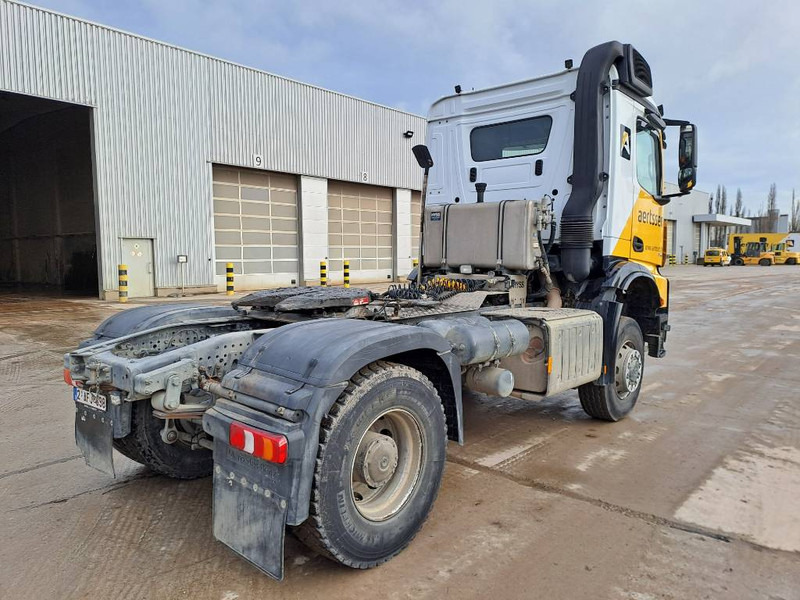 Mercedes-Benz Arocs 2045 - Тягач: фото 5 Mercedes-Benz Arocs 2045 - Тягач: фото 5