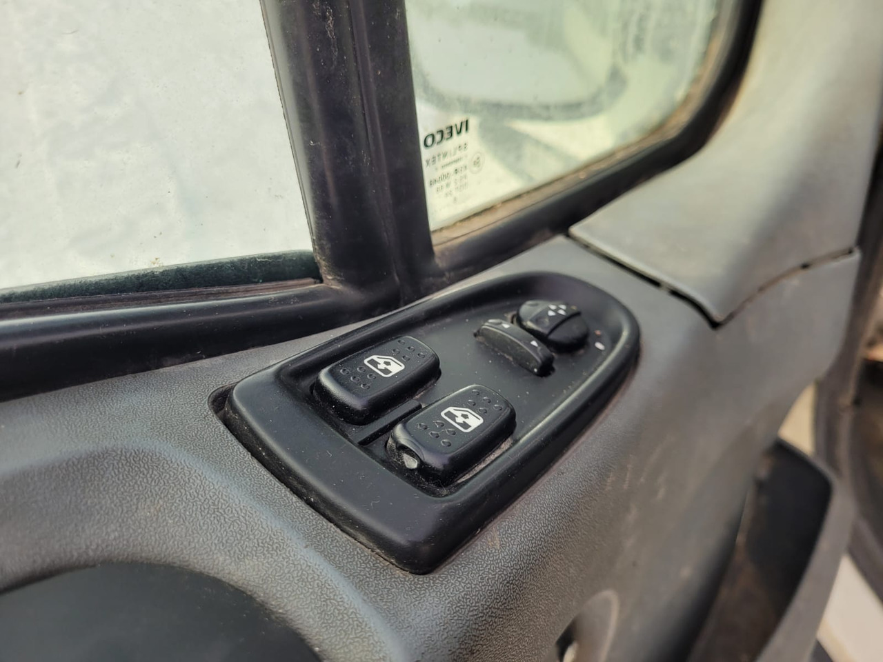 Самосвал IVECO Daily 35C15: фото 12