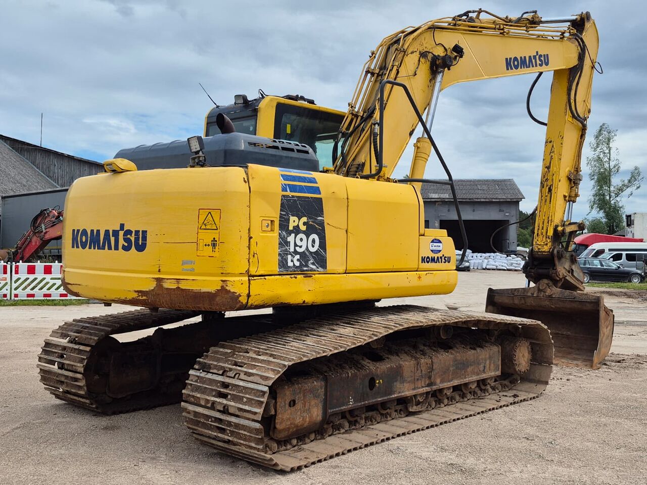KOMATSU PC190LC-8 - Гусеничный экскаватор: фото 3 KOMATSU PC190LC-8 - Гусеничный экскаватор: фото 3