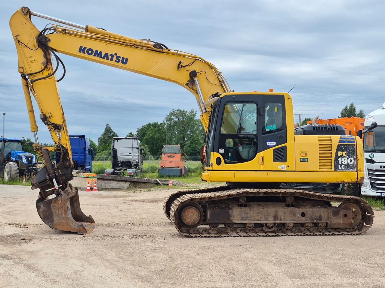KOMATSU PC190LC-8 - Гусеничный экскаватор: фото 4 KOMATSU PC190LC-8 - Гусеничный экскаватор: фото 4