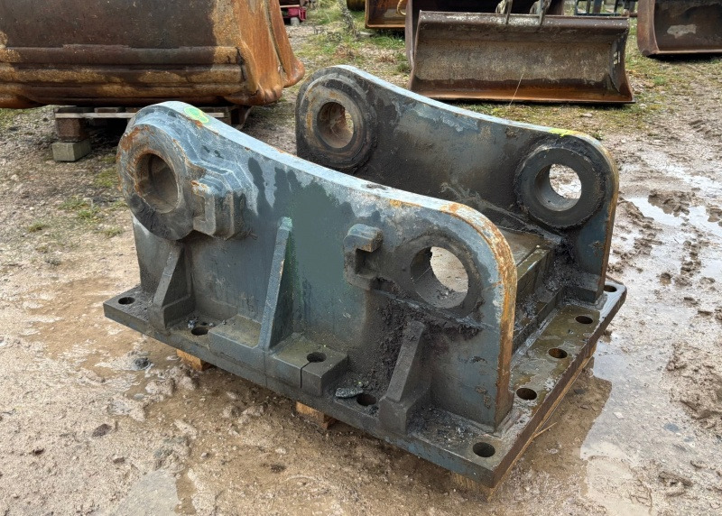 KOMATSU PC800 top bracket - Сцепное устройство для Экскаваторов: фото 2 KOMATSU PC800 top bracket - Сцепное устройство для Экскаваторов: фото 2