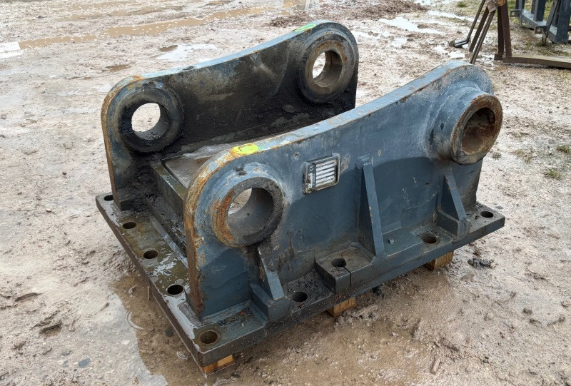 KOMATSU PC800 top bracket - Сцепное устройство для Экскаваторов: фото 1 KOMATSU PC800 top bracket - Сцепное устройство для Экскаваторов: фото 1