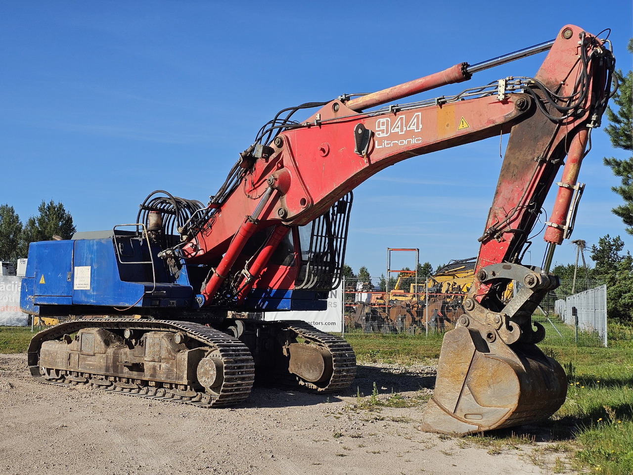 Экскаватор для демонтажных работ LIEBHERR R944B VH-HD. UHD boom and standart boom included.: фото 9 Экскаватор для демонтажных работ LIEBHERR R944B VH-HD. UHD boom and standart boom included.: фото 9