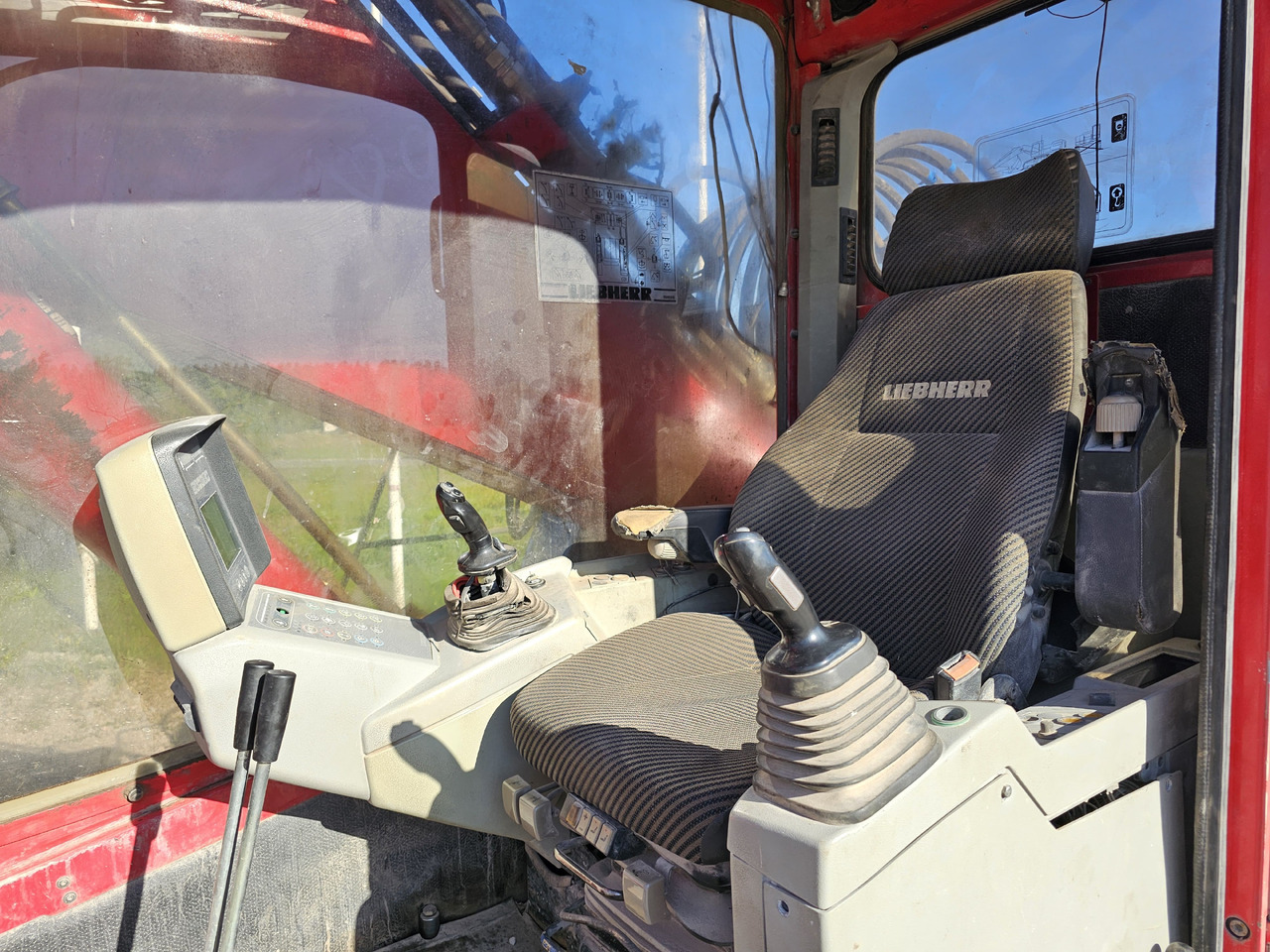 Экскаватор для демонтажных работ LIEBHERR R944B VH-HD. UHD boom and standart boom included.: фото 13 Экскаватор для демонтажных работ LIEBHERR R944B VH-HD. UHD boom and standart boom included.: фото 13