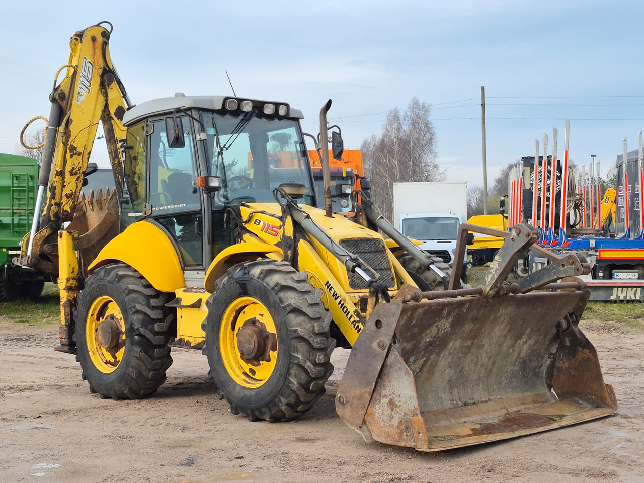 NEW HOLLAND B115 4PS - Экскаватор-погрузчик: фото 4 NEW HOLLAND B115 4PS - Экскаватор-погрузчик: фото 4