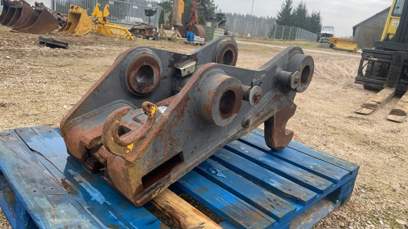 NTP20 B27 S2 - Сцепное устройство для Экскаваторов: фото 2 NTP20 B27 S2 - Сцепное устройство для Экскаваторов: фото 2