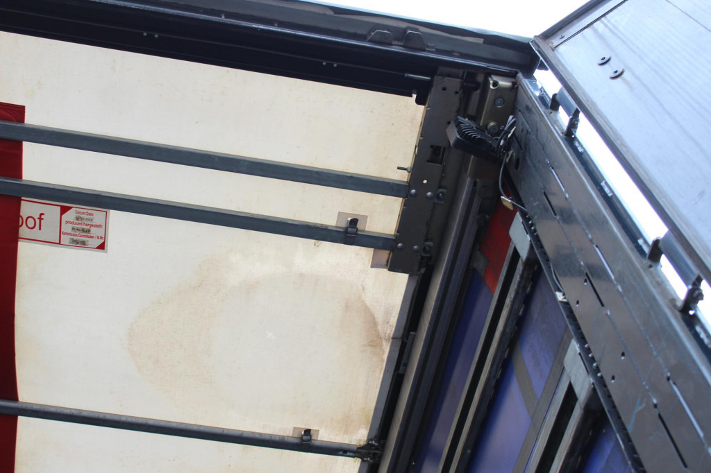 SCHMITZ Plane Edscha Liftachse Pal.-Kasten Lenkachse - Тентованный полуприцеп: фото 2 SCHMITZ Plane Edscha Liftachse Pal.-Kasten Lenkachse - Тентованный полуприцеп: фото 2