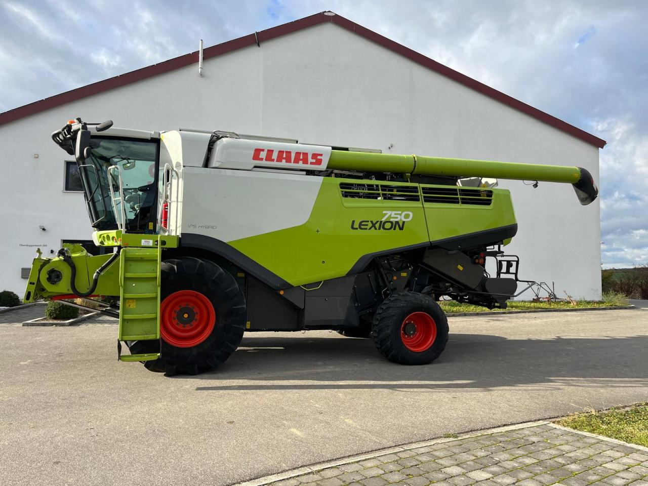 CLAAS Lexion 750 V-Kanal 3D, 30kmh, Mercedes Motor, Baujahr 2017 - Зерноуборочный комбайн: фото 4 CLAAS Lexion 750 V-Kanal 3D, 30kmh, Mercedes Motor, Baujahr 2017 - Зерноуборочный комбайн: фото 4