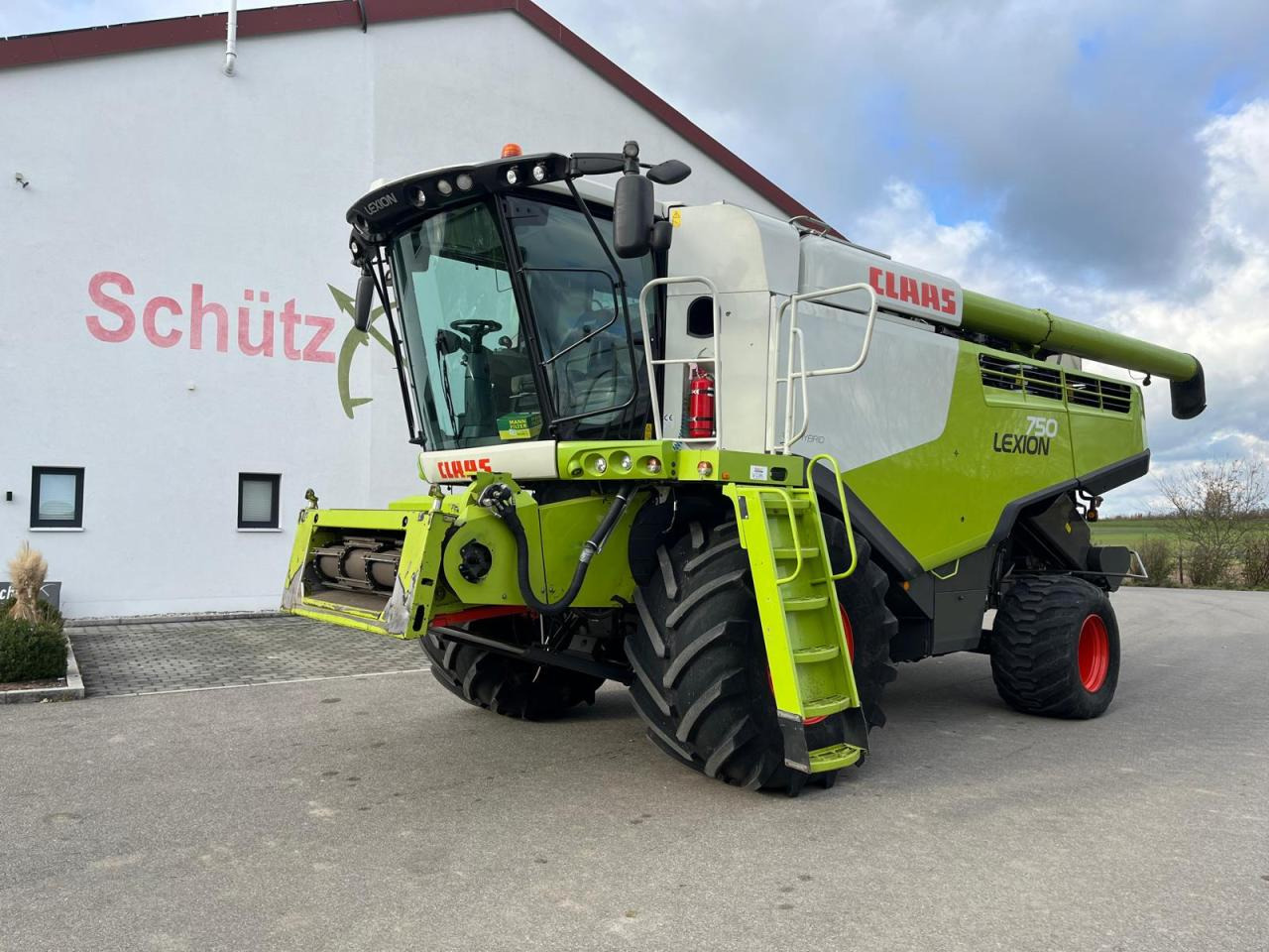 CLAAS Lexion 750 V-Kanal 3D, 30kmh, Mercedes Motor, Baujahr 2017 - Зерноуборочный комбайн: фото 1 CLAAS Lexion 750 V-Kanal 3D, 30kmh, Mercedes Motor, Baujahr 2017 - Зерноуборочный комбайн: фото 1