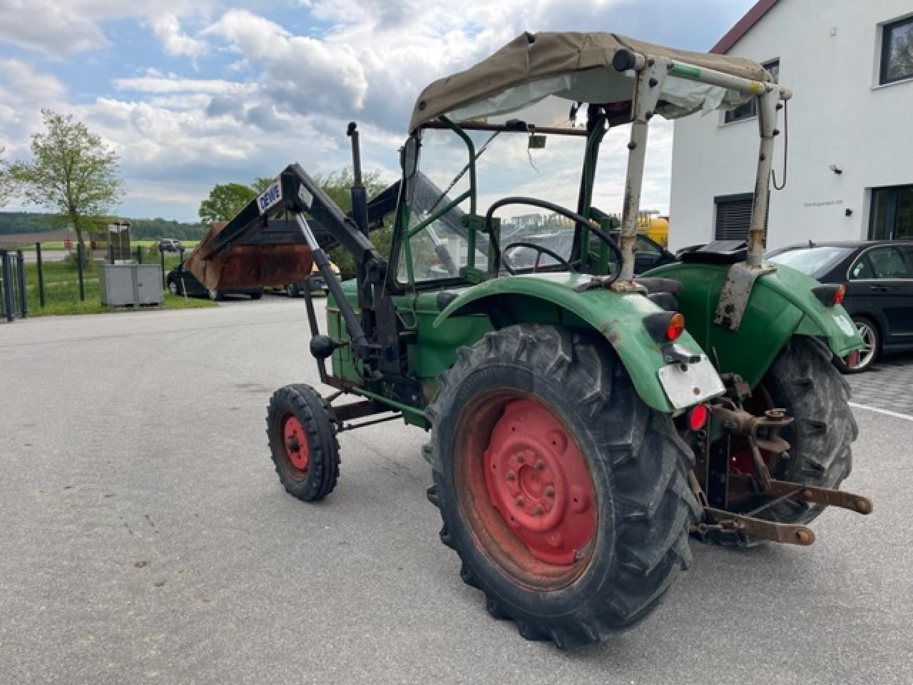 Deutz-Fahr D 4005 mit Frontlader - Трактор: фото 3 Deutz-Fahr D 4005 mit Frontlader - Трактор: фото 3