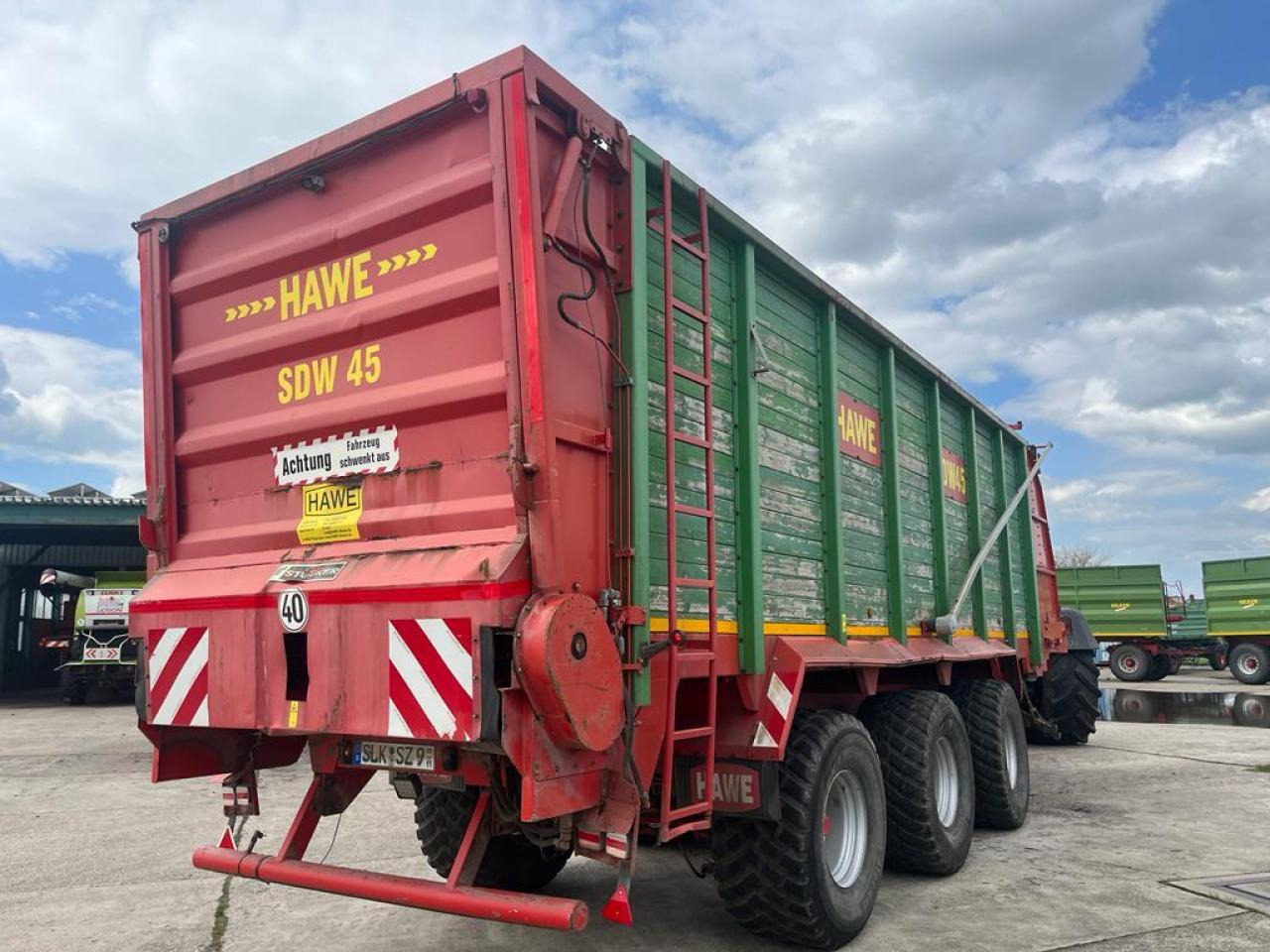 HAWE Tridem SDW 45T mit Kratzboden, Baujahr 2011 - Сельскохозяйственный прицеп-самосвал: фото 3 HAWE Tridem SDW 45T mit Kratzboden, Baujahr 2011 - Сельскохозяйственный прицеп-самосвал: фото 3