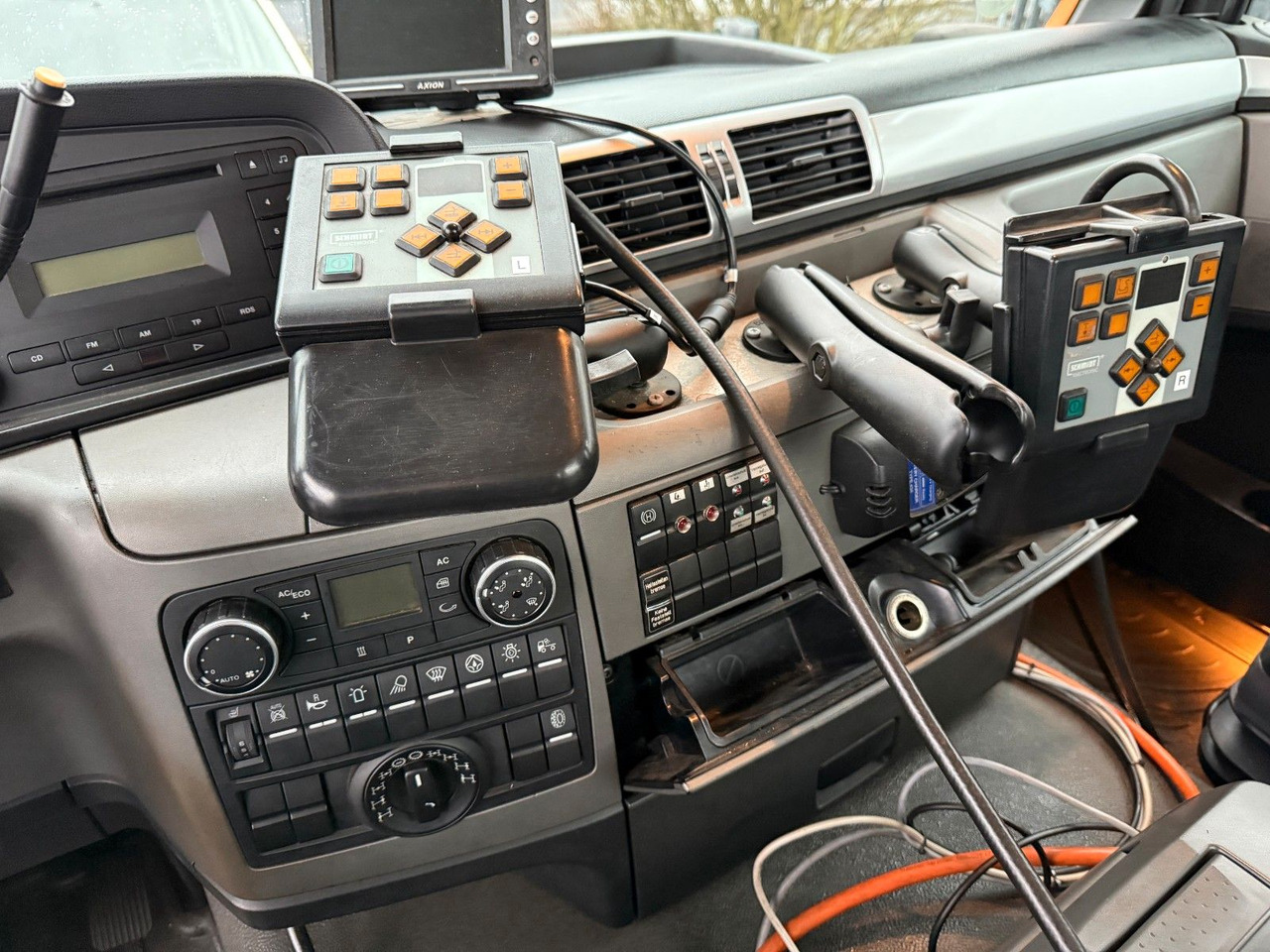 Крюковой мультилифт MAN TGS 33.400 6x6 Blattfederung Original 120500 km: фото 21 Крюковой мультилифт MAN TGS 33.400 6x6 Blattfederung Original 120500 km: фото 21