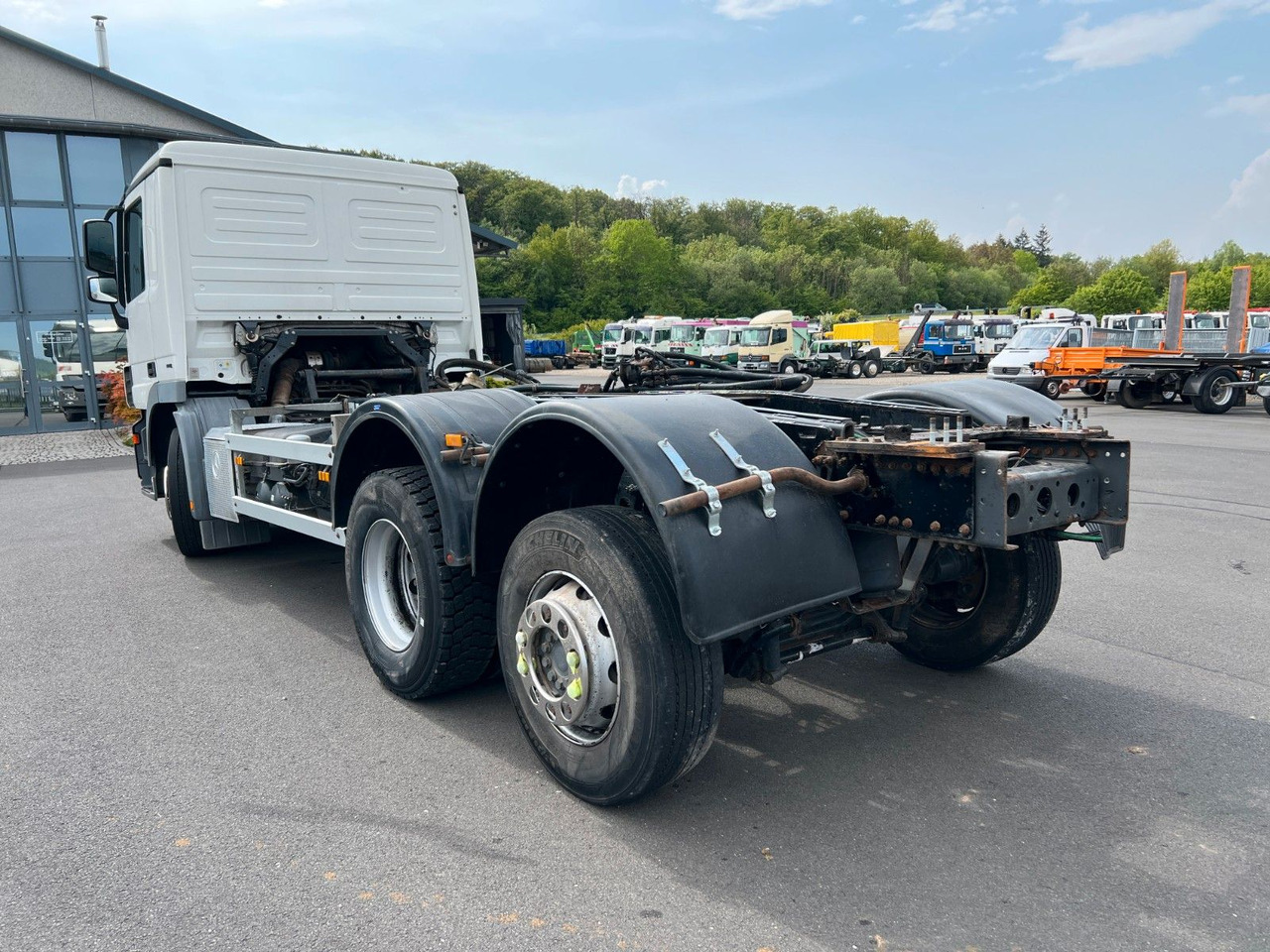 Mercedes-Benz Actros 2532 6x2 MP 3 Euro 5 10 x am Lager Mercedes-Benz Actros 2532 6x2 MP 3 Euro 5 10 x am Lager - Грузовик-шасси: фото 2 Mercedes-Benz Actros 2532 6x2 MP 3 Euro 5 10 x am Lager Mercedes-Benz Actros 2532 6x2 MP 3 Euro 5 10 x am Lager - Грузовик-шасси: фото 2