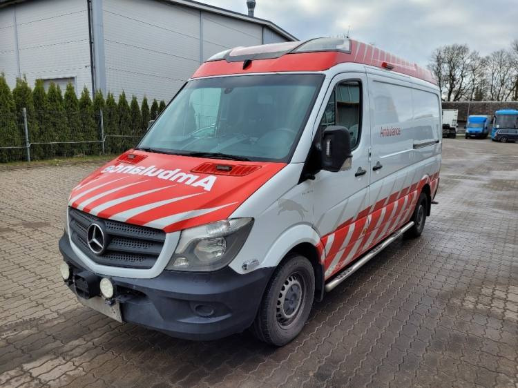MERCEDES – BENZ SPRINTER 319 3.0D AMBULANCE (PROFILE) KLIMA, 6.2017, EURO 6 - Машина скорой помощи: фото 2 MERCEDES – BENZ SPRINTER 319 3.0D AMBULANCE (PROFILE) KLIMA, 6.2017, EURO 6 - Машина скорой помощи: фото 2