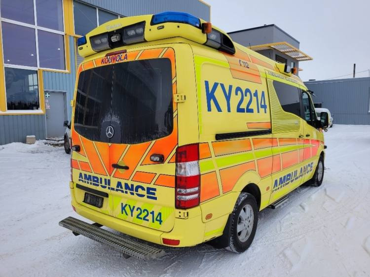 MERCEDES – BENZ SPRINTER AMBULANCE (TAMLANS) KLIMA, 11.2016, EURO 6 - Машина скорой помощи: фото 4 MERCEDES – BENZ SPRINTER AMBULANCE (TAMLANS) KLIMA, 11.2016, EURO 6 - Машина скорой помощи: фото 4