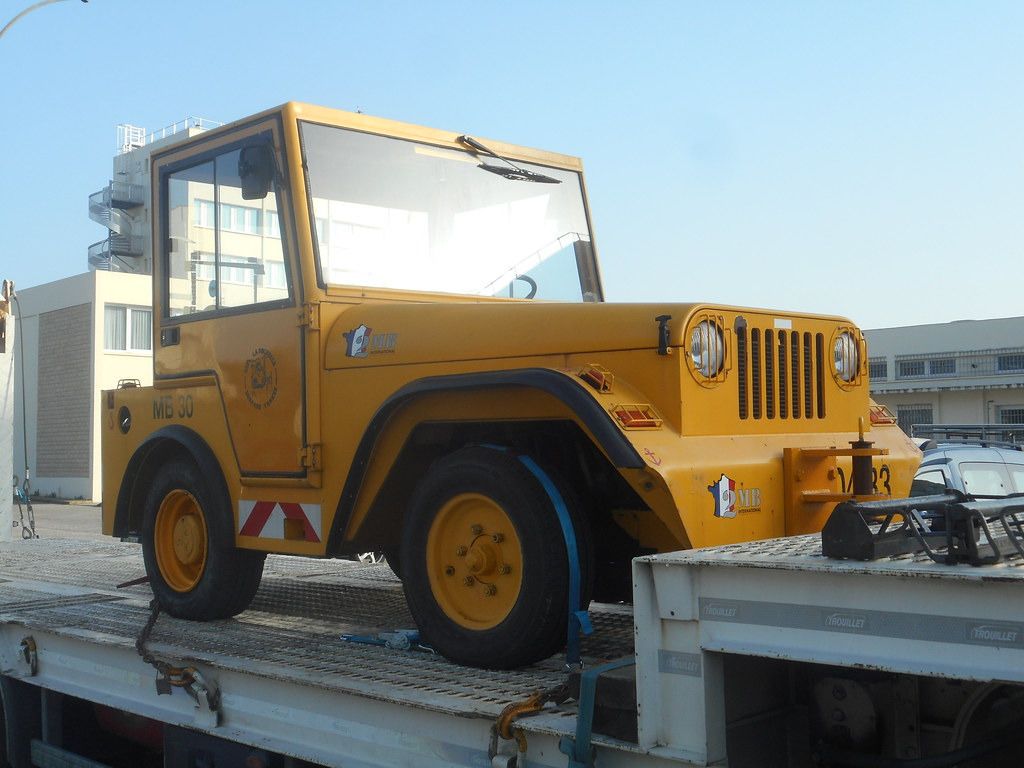 2MB MB30 - Аэродромный тягач: фото 4 2MB MB30 - Аэродромный тягач: фото 4
