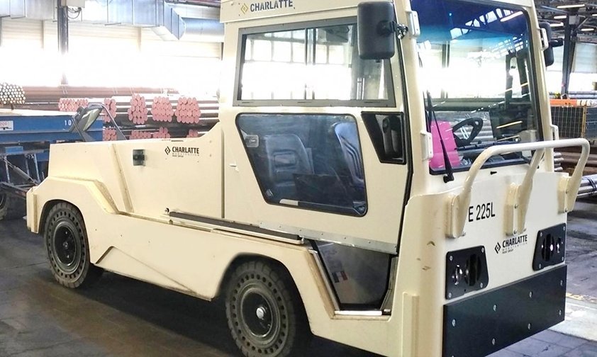 Charlatte TE225 - Багажный тягач: фото 1 Charlatte TE225 - Багажный тягач: фото 1