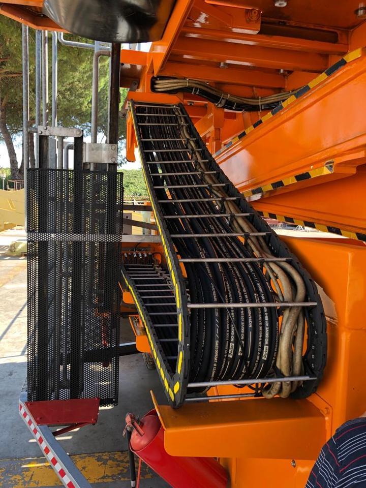 Main Deck Loader Aviogei 20 tons 2PU2000 - Перегружатель контейнеров и паллет: фото 2 Main Deck Loader Aviogei 20 tons 2PU2000 - Перегружатель контейнеров и паллет: фото 2