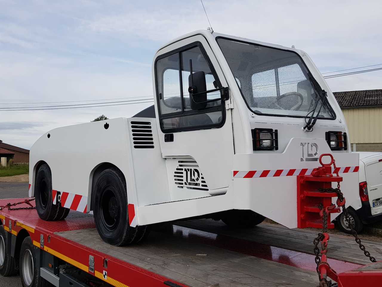 TLD Pushback TMX150-15 - Аэродромный тягач: фото 2 TLD Pushback TMX150-15 - Аэродромный тягач: фото 2