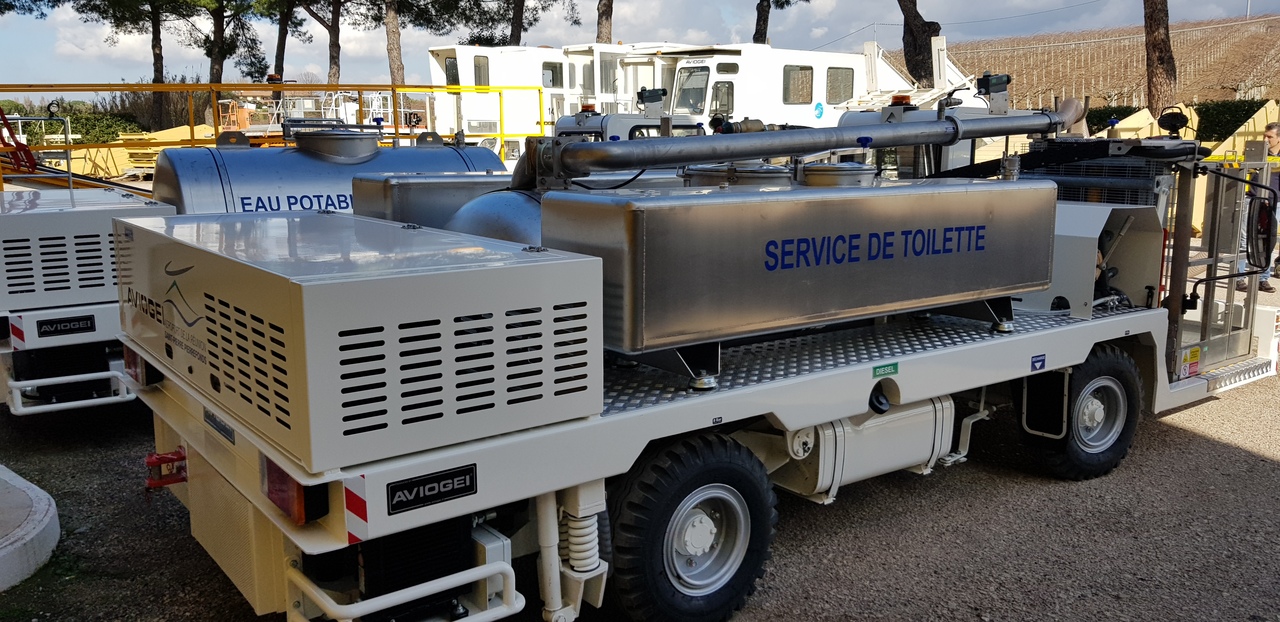 Toilet Truck Aviogei VSTM - Машина для обслуживания туалетных отсеков: фото 1 Toilet Truck Aviogei VSTM - Машина для обслуживания туалетных отсеков: фото 1